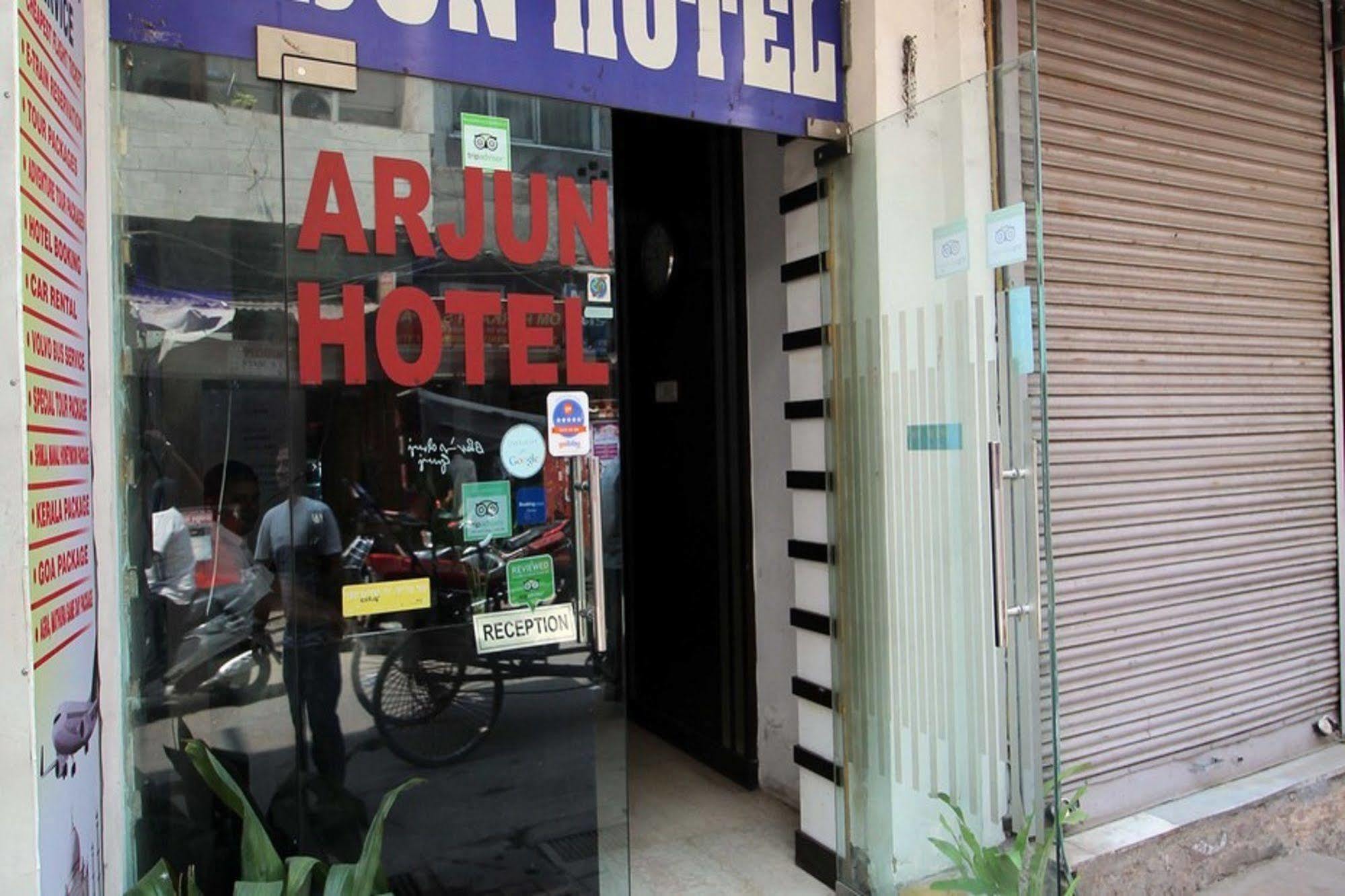 Hotel Arjun New Delhi Exterior foto