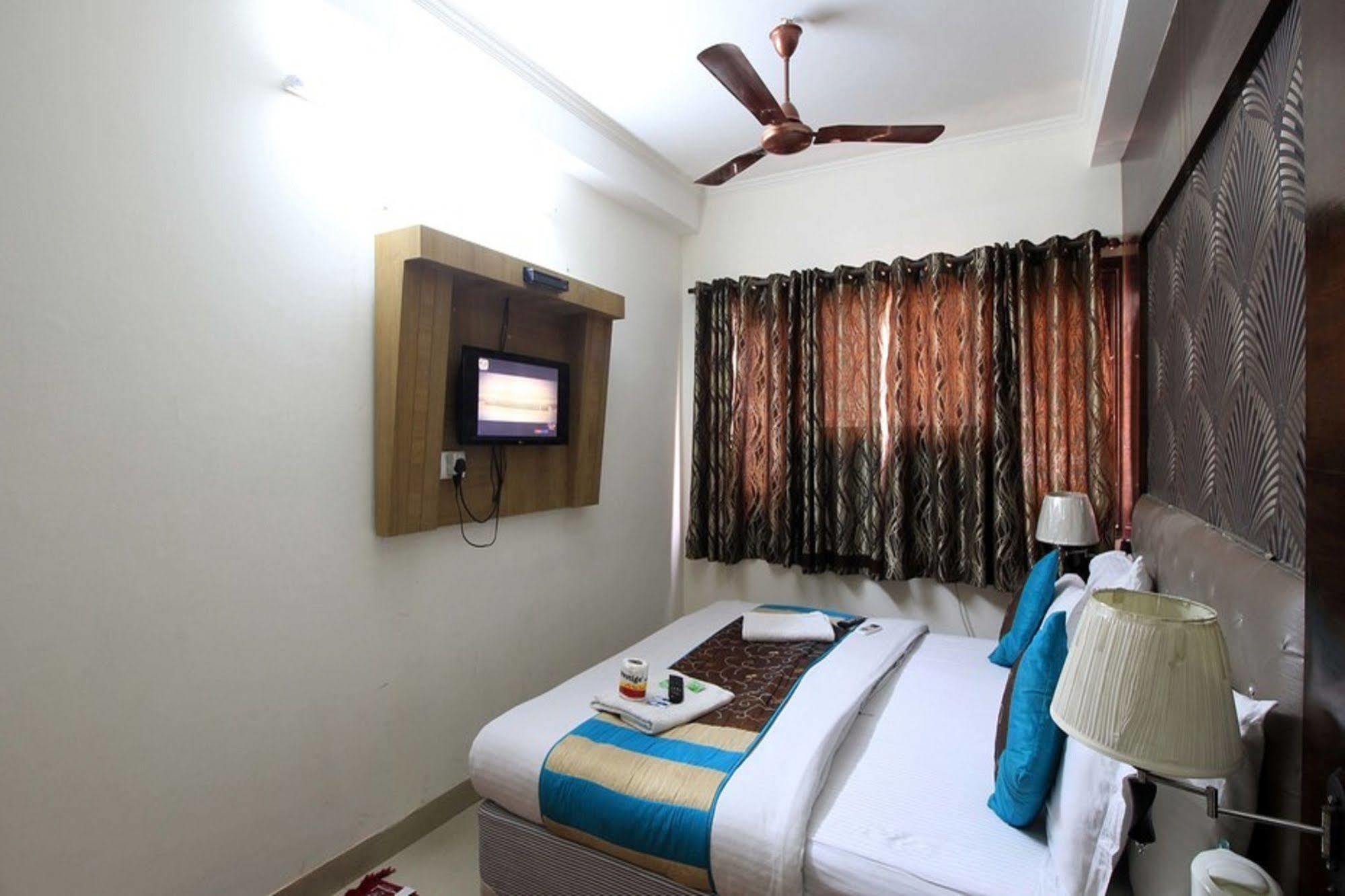 Hotel Arjun New Delhi Exterior foto
